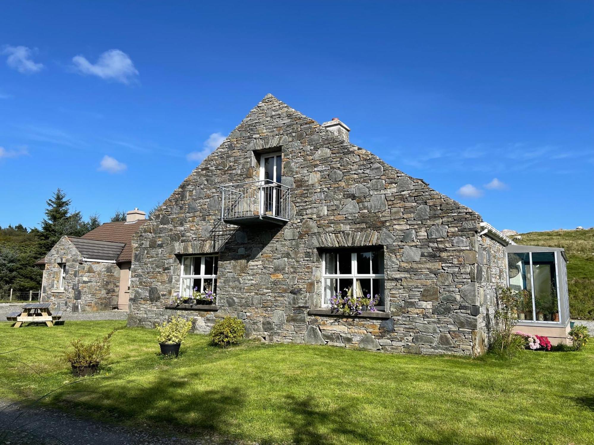 Shanakeever Farm - 3 Bedroom Apartment Clifden Exterior foto